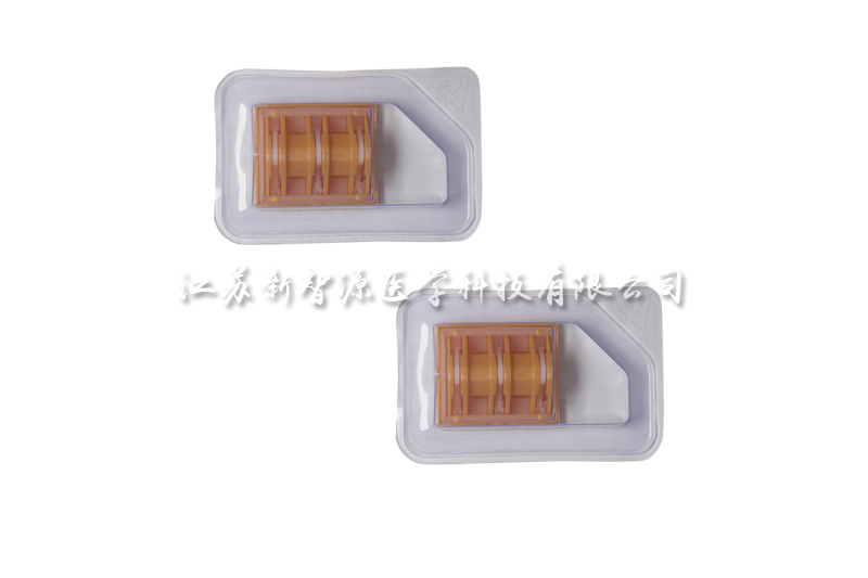 Disposable non-absorbable ligating clip